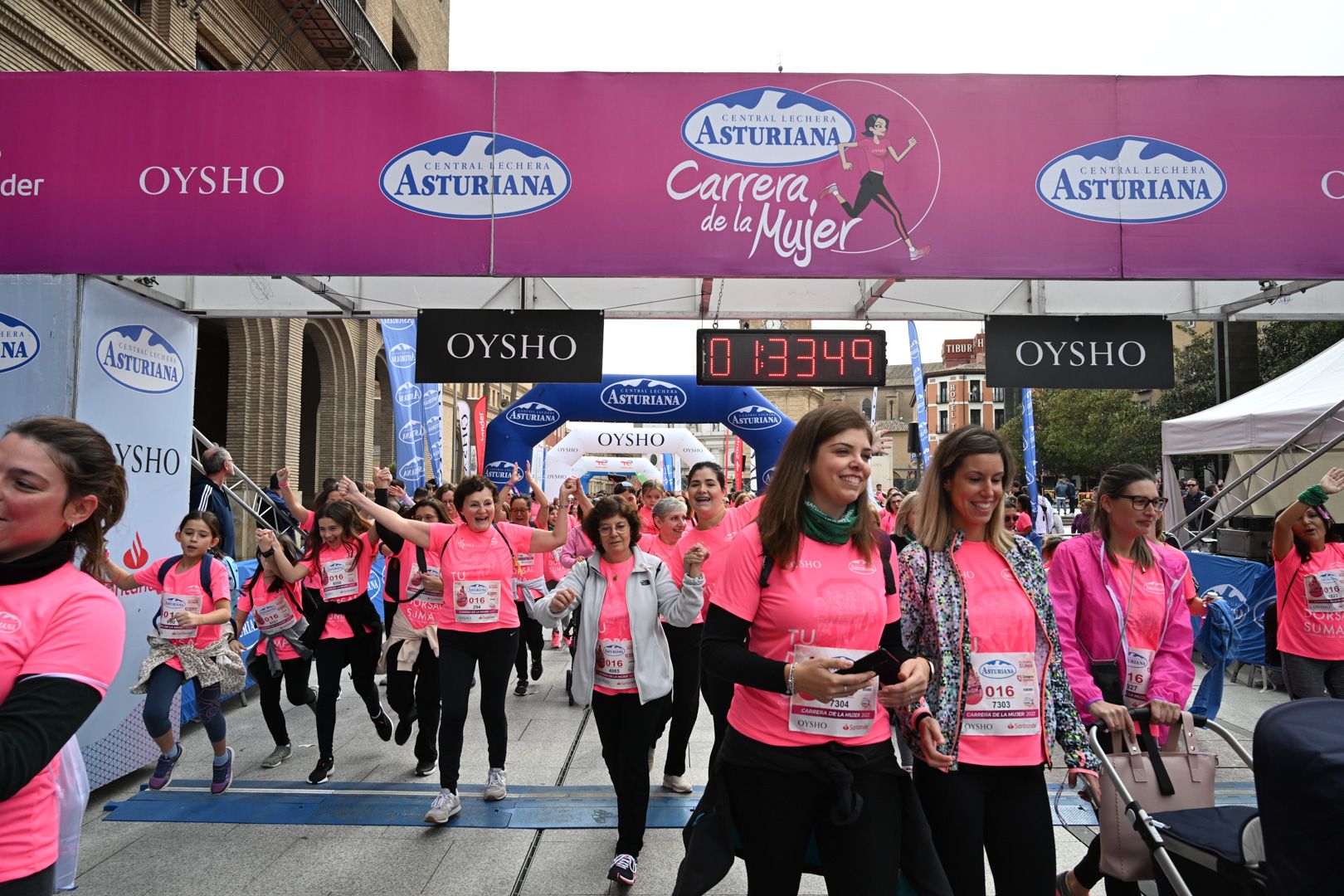 Todas las fotos de la Carrera de la Mujer de Zaragoza 2023. 8964