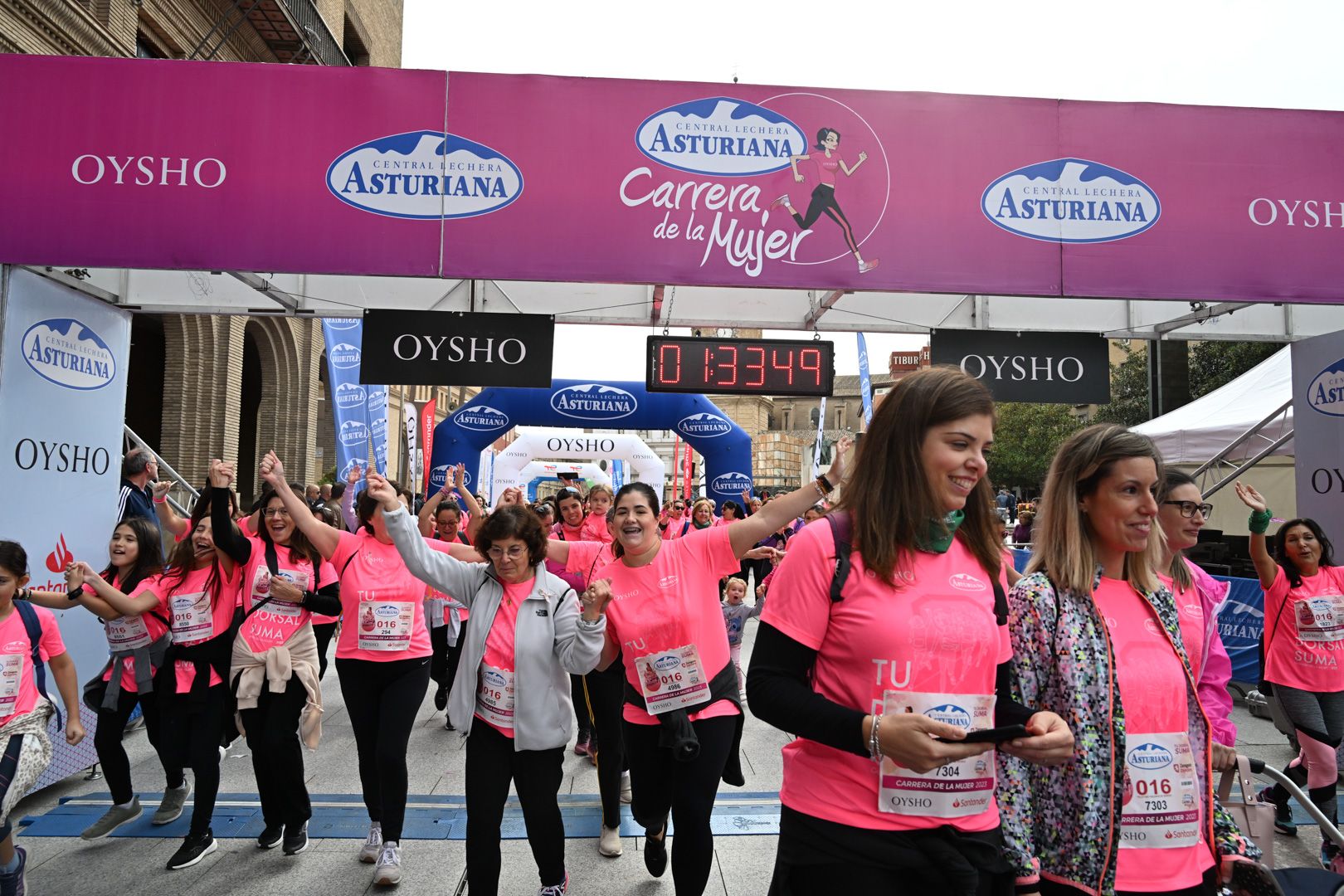 Todas las fotos de la Carrera de la Mujer de Zaragoza 2023. 8965