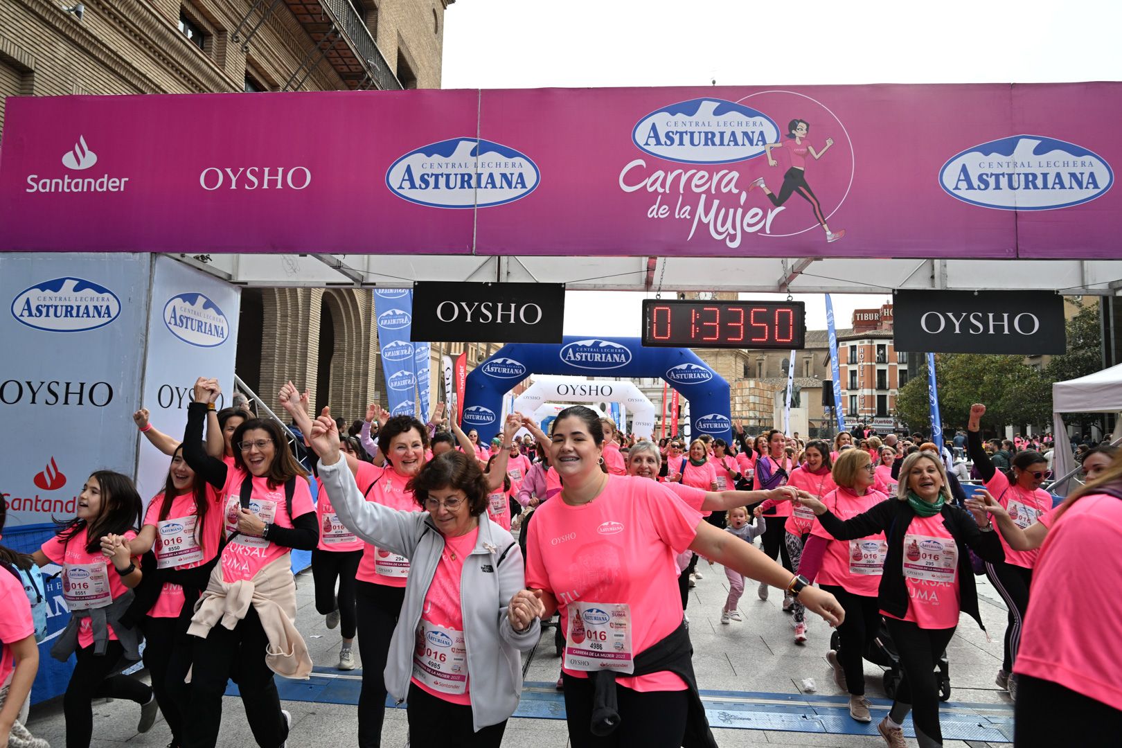 Todas las fotos de la Carrera de la Mujer de Zaragoza 2023. 8966