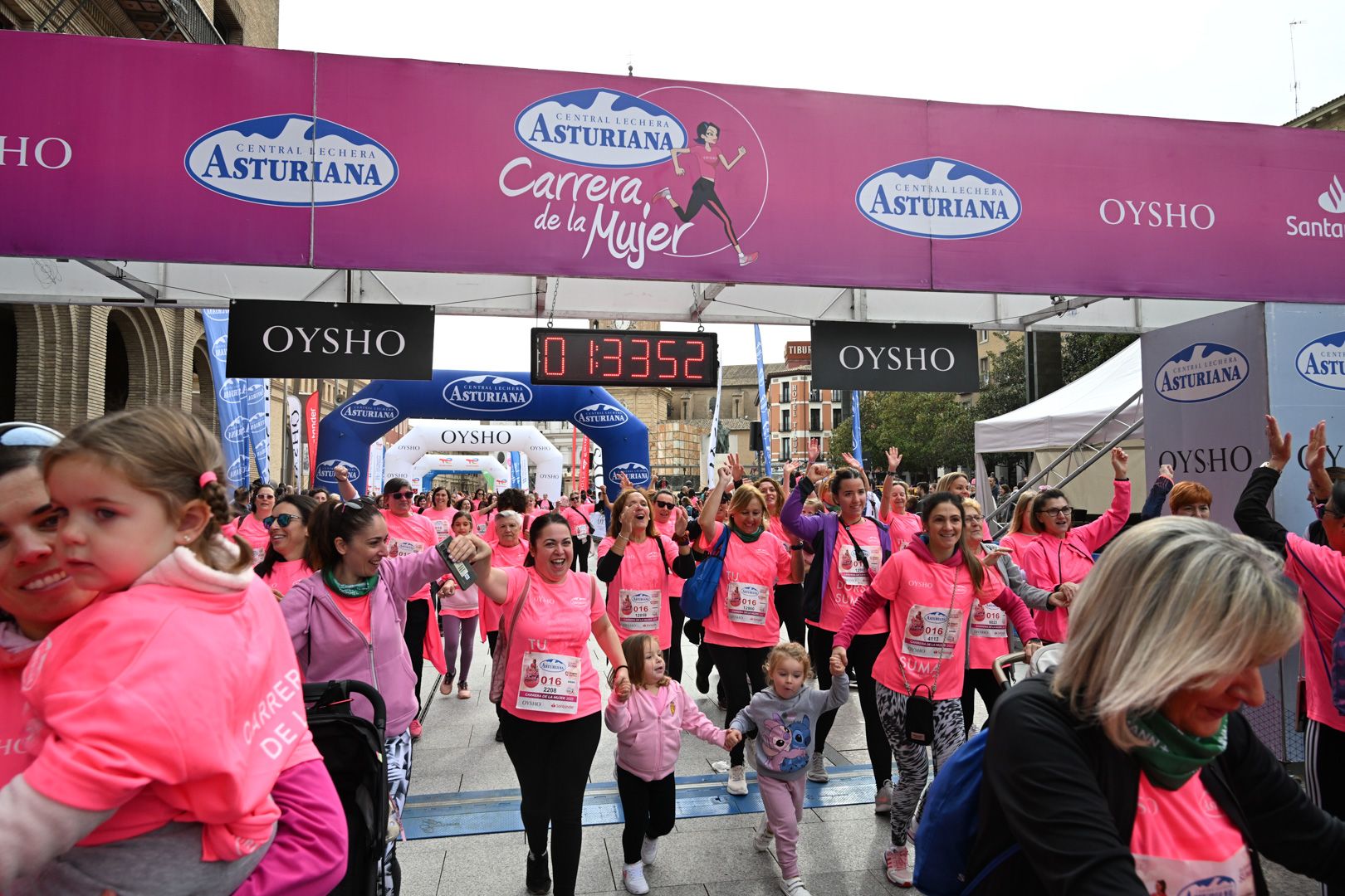 Todas las fotos de la Carrera de la Mujer de Zaragoza 2023. 8971