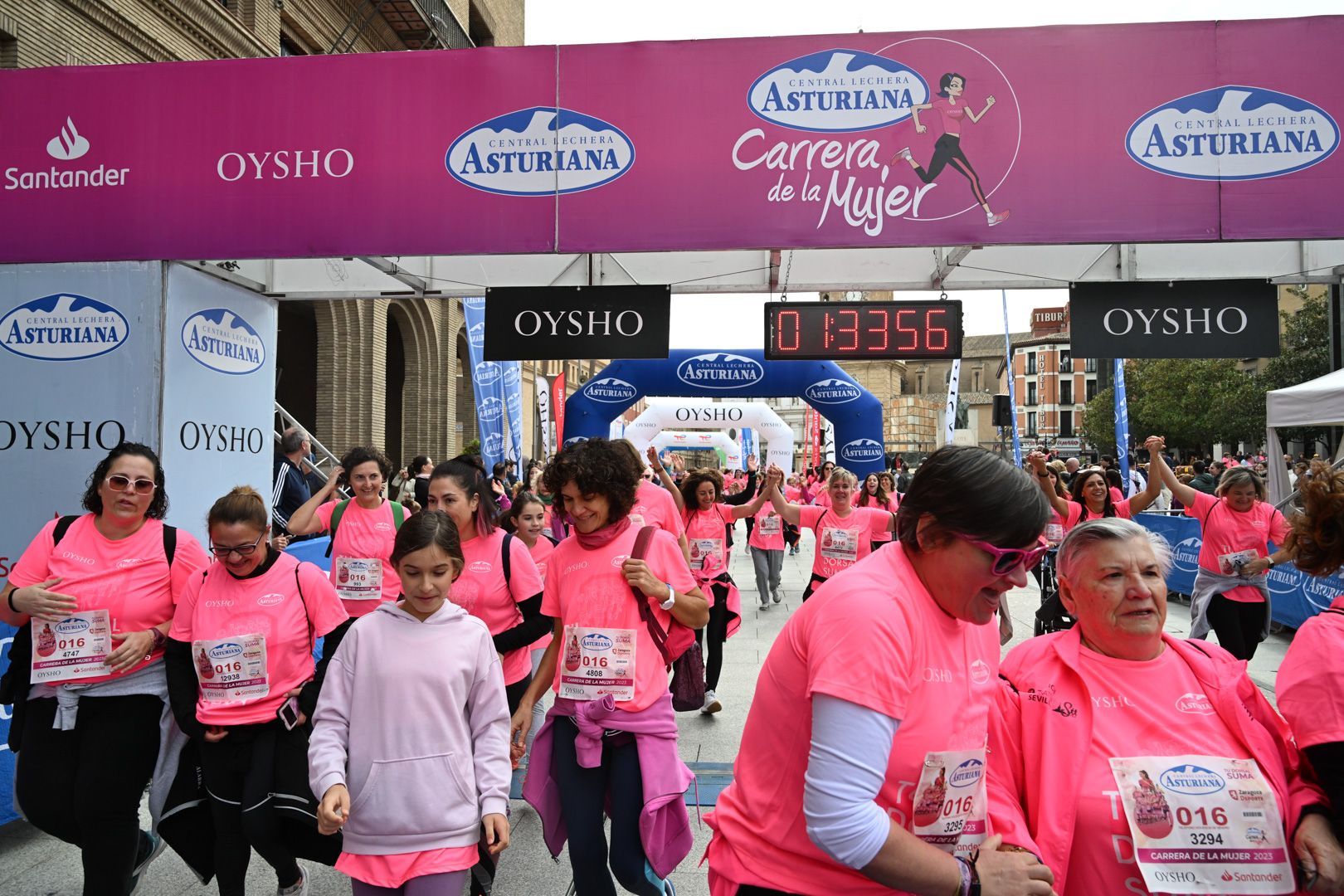 Todas las fotos de la Carrera de la Mujer de Zaragoza 2023. 8977