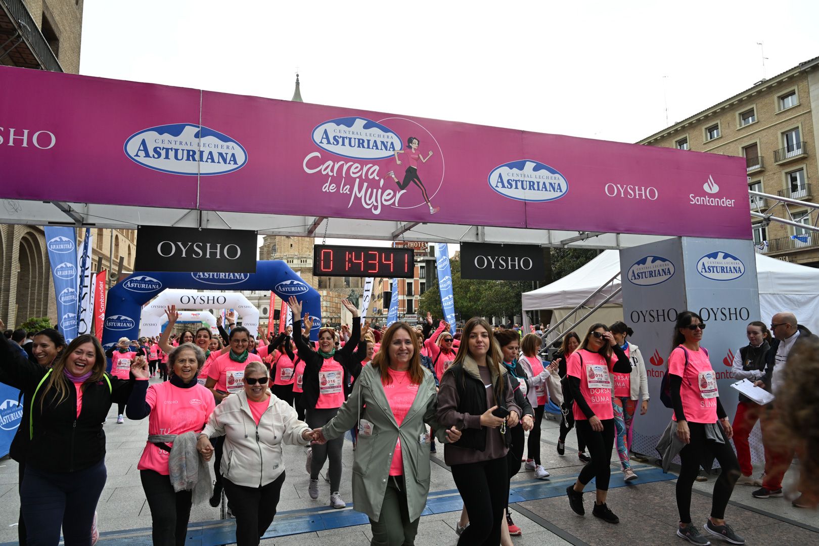 Todas las fotos de la Carrera de la Mujer de Zaragoza 2023. 9705