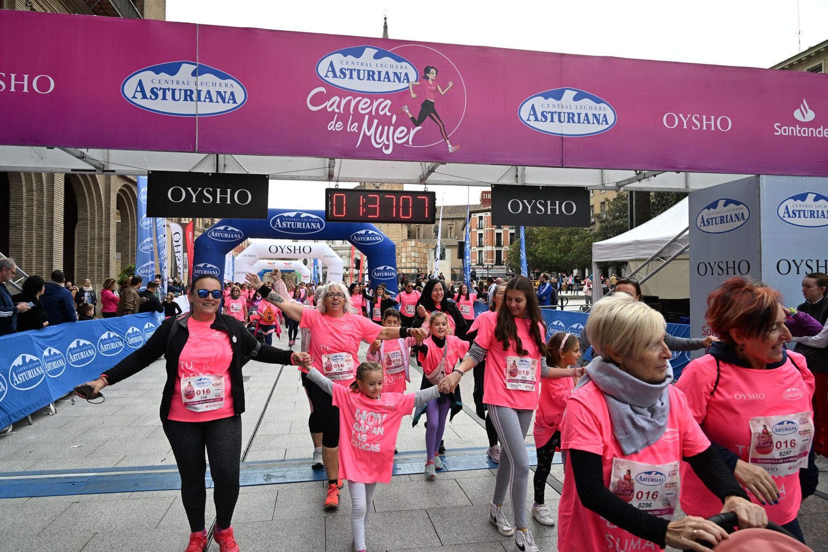 Todas las fotos de la Carrera de la Mujer de Zaragoza 2023. 9225