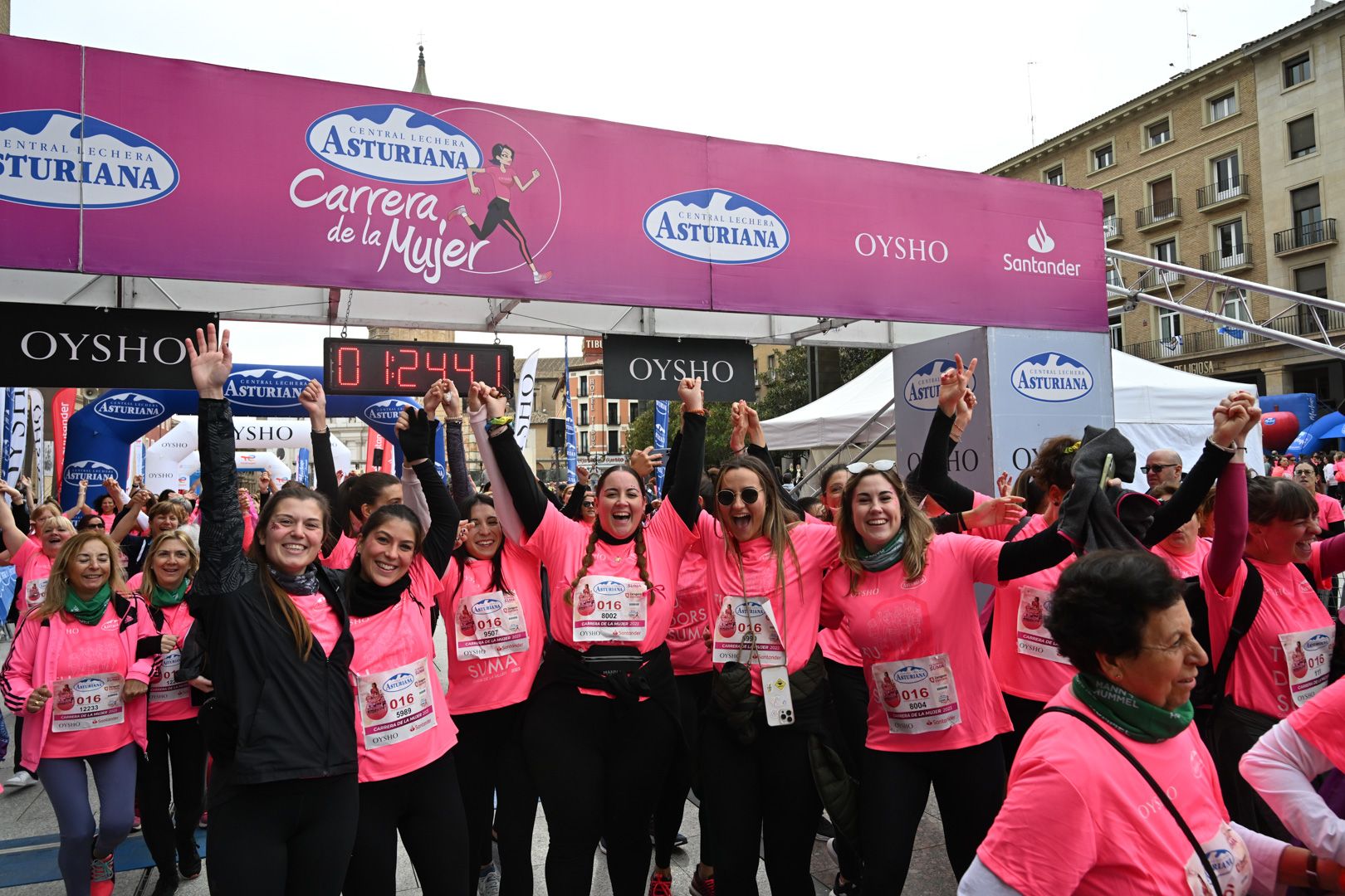 Todas las fotos de la Carrera de la Mujer de Zaragoza 2023. 8253