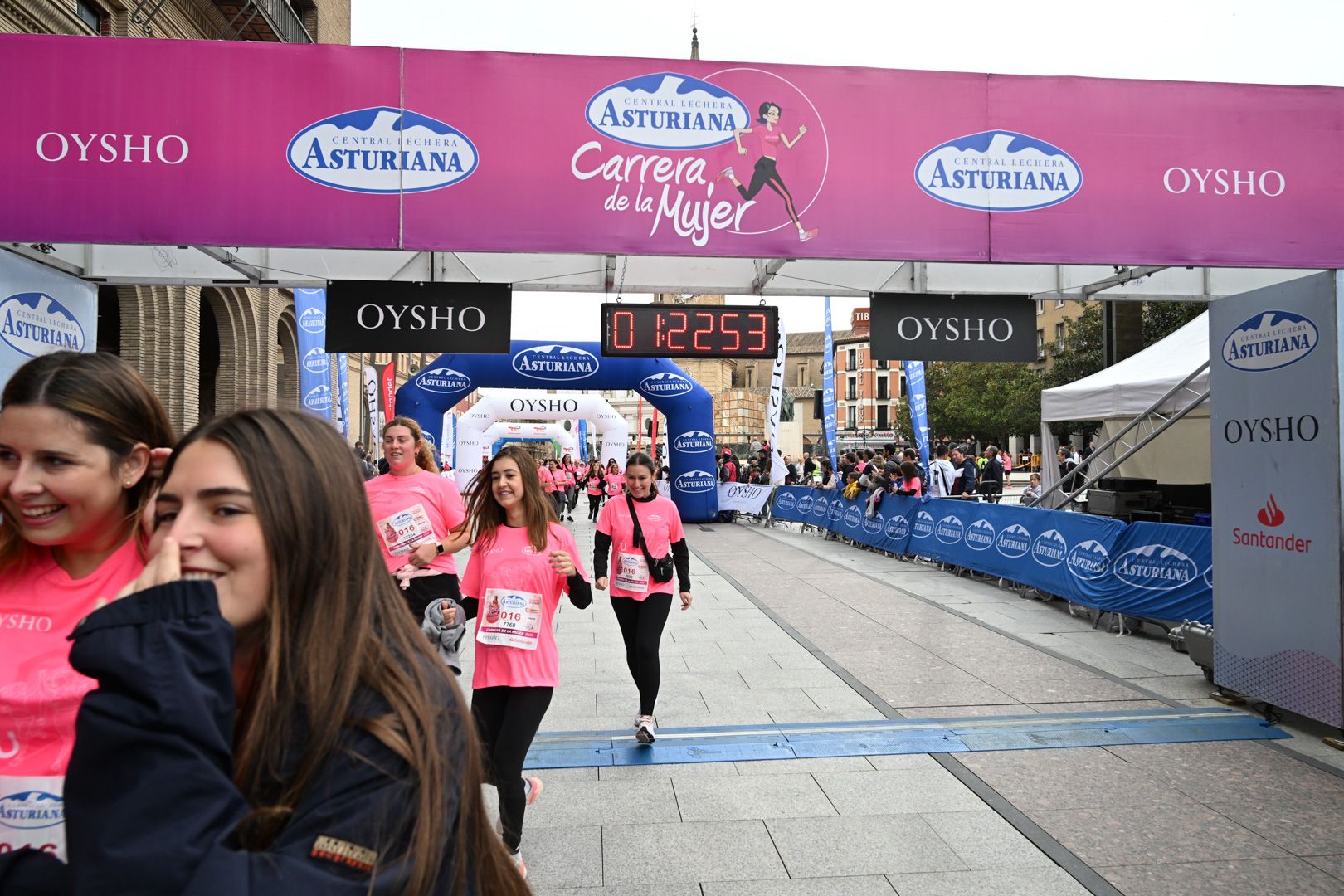 Todas las fotos de la Carrera de la Mujer de Zaragoza 2023. 8120