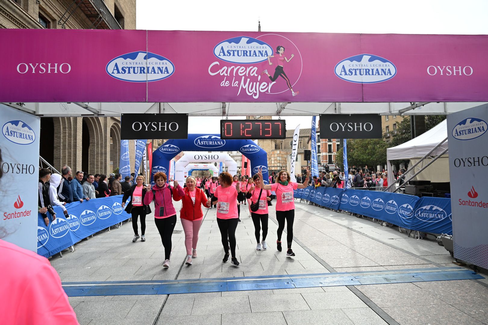Todas las fotos de la Carrera de la Mujer de Zaragoza 2023. 8499