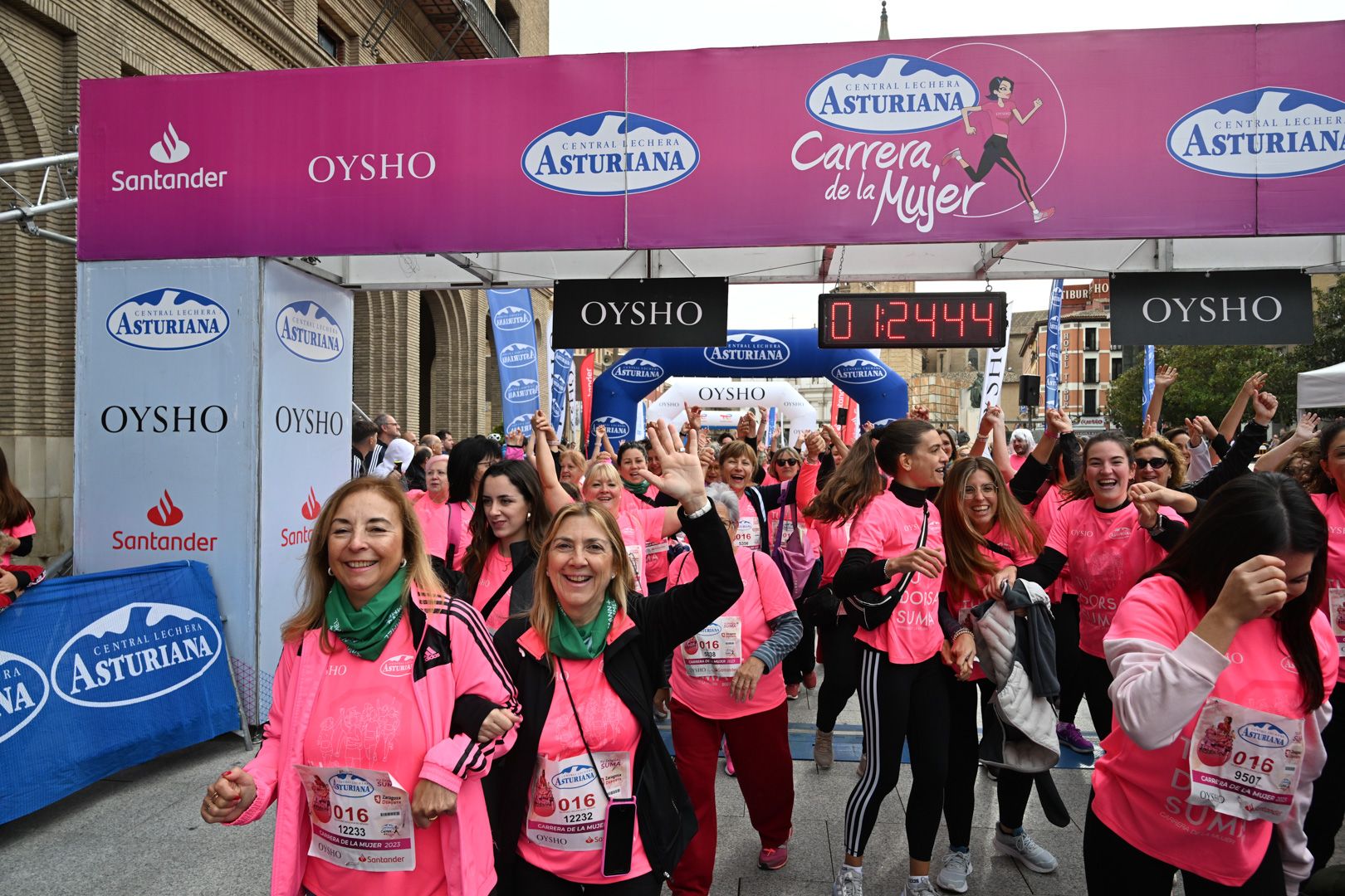 Todas las fotos de la Carrera de la Mujer de Zaragoza 2023. 8256
