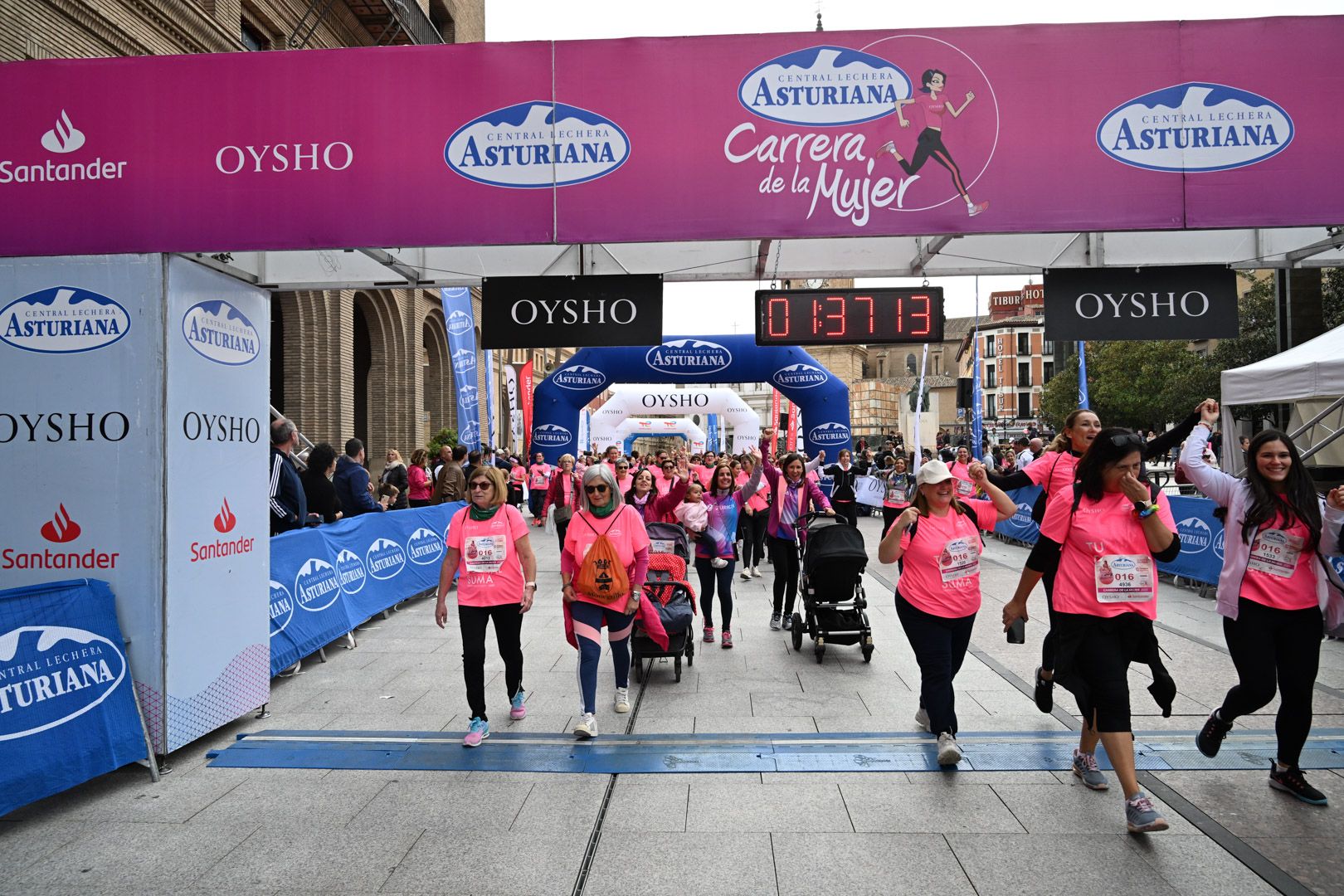 Todas las fotos de la Carrera de la Mujer de Zaragoza 2023. 9230