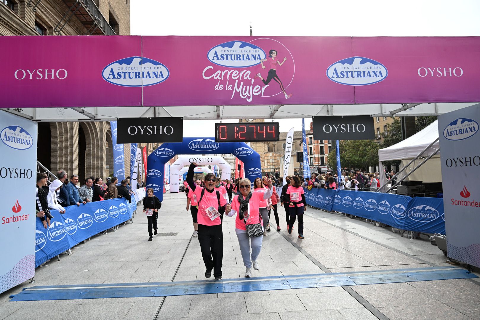 Todas las fotos de la Carrera de la Mujer de Zaragoza 2023. 8504