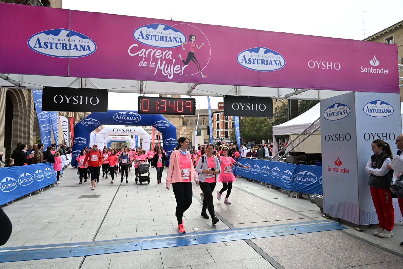 Todas las fotos de la Carrera de la Mujer de Zaragoza 2023. 8992