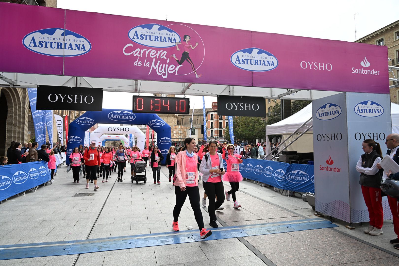 Todas las fotos de la Carrera de la Mujer de Zaragoza 2023. 8993