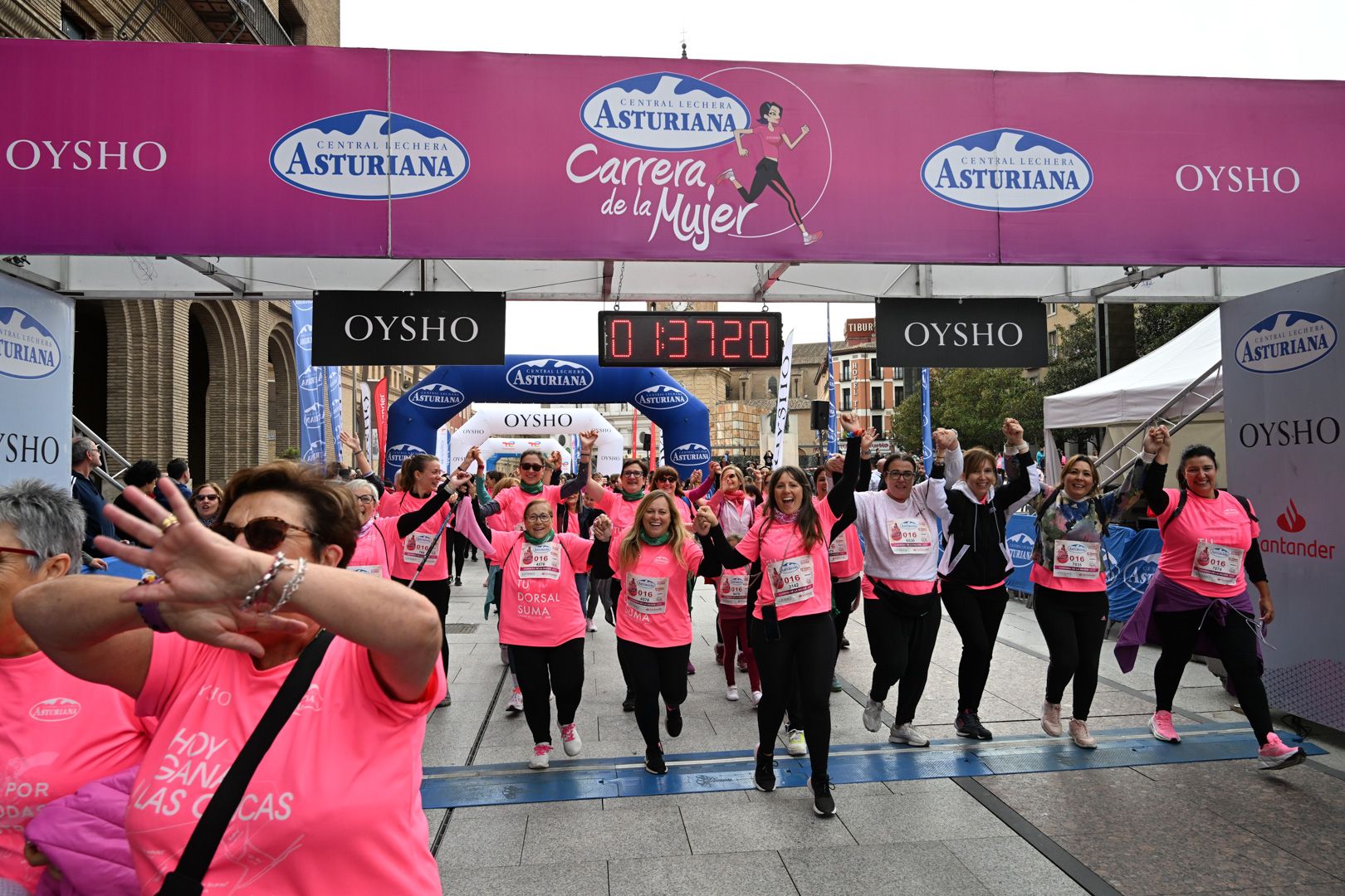 Todas las fotos de la Carrera de la Mujer de Zaragoza 2023. 9241