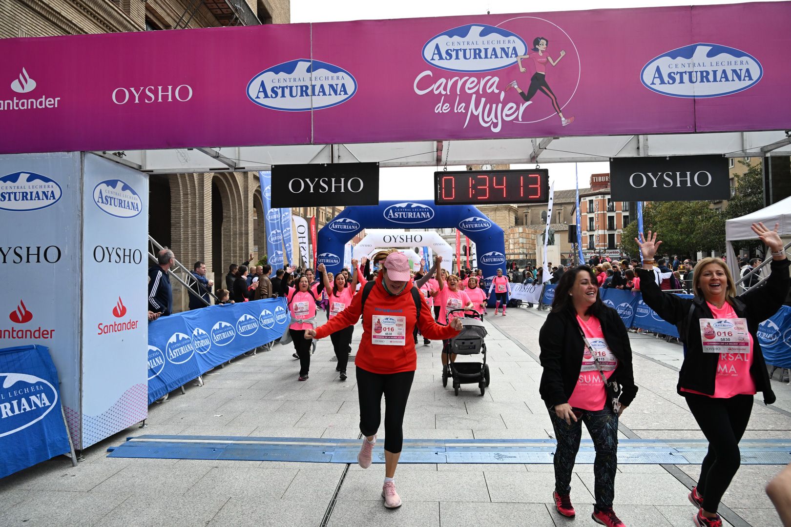 Todas las fotos de la Carrera de la Mujer de Zaragoza 2023. 8996