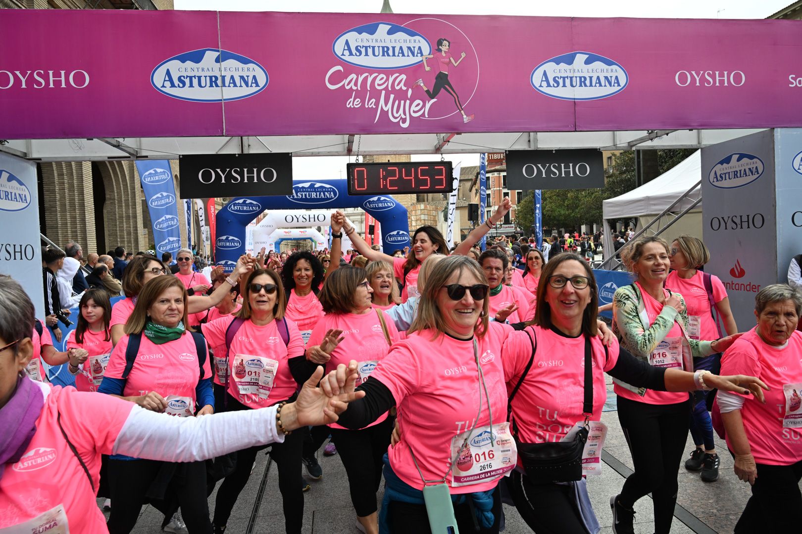 Todas las fotos de la Carrera de la Mujer de Zaragoza 2023. 8269