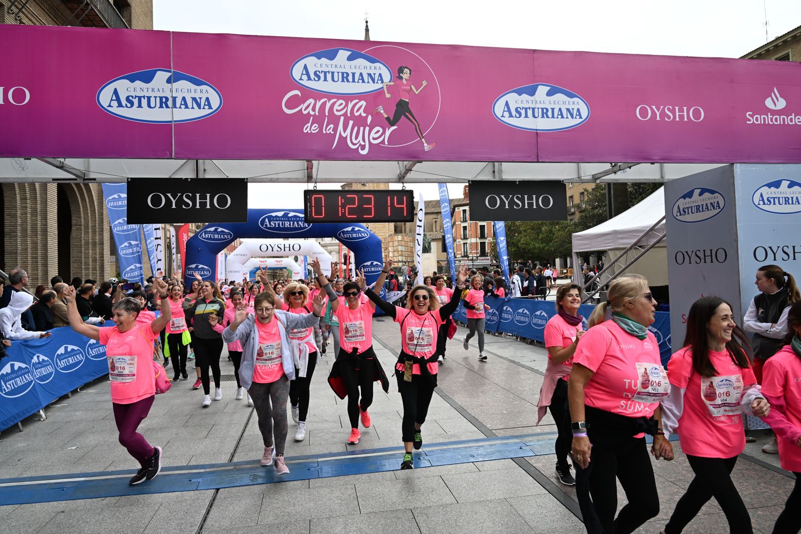 Todas las fotos de la Carrera de la Mujer de Zaragoza 2023. 8137