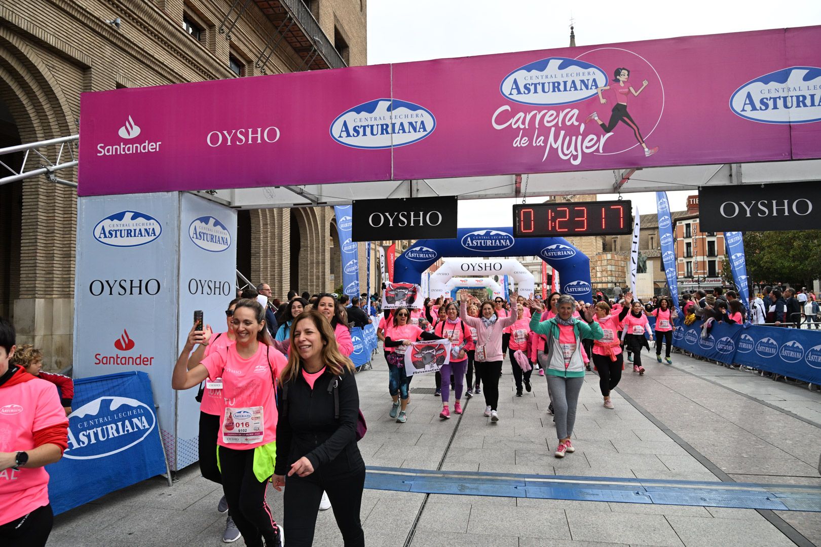 Todas las fotos de la Carrera de la Mujer de Zaragoza 2023. 8142