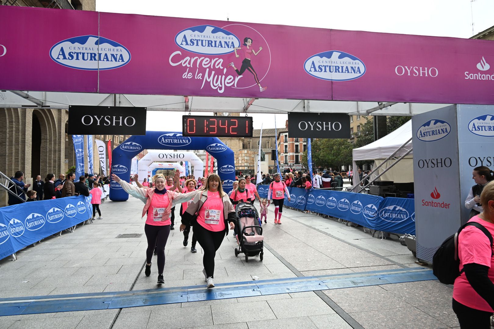 Todas las fotos de la Carrera de la Mujer de Zaragoza 2023. 9008