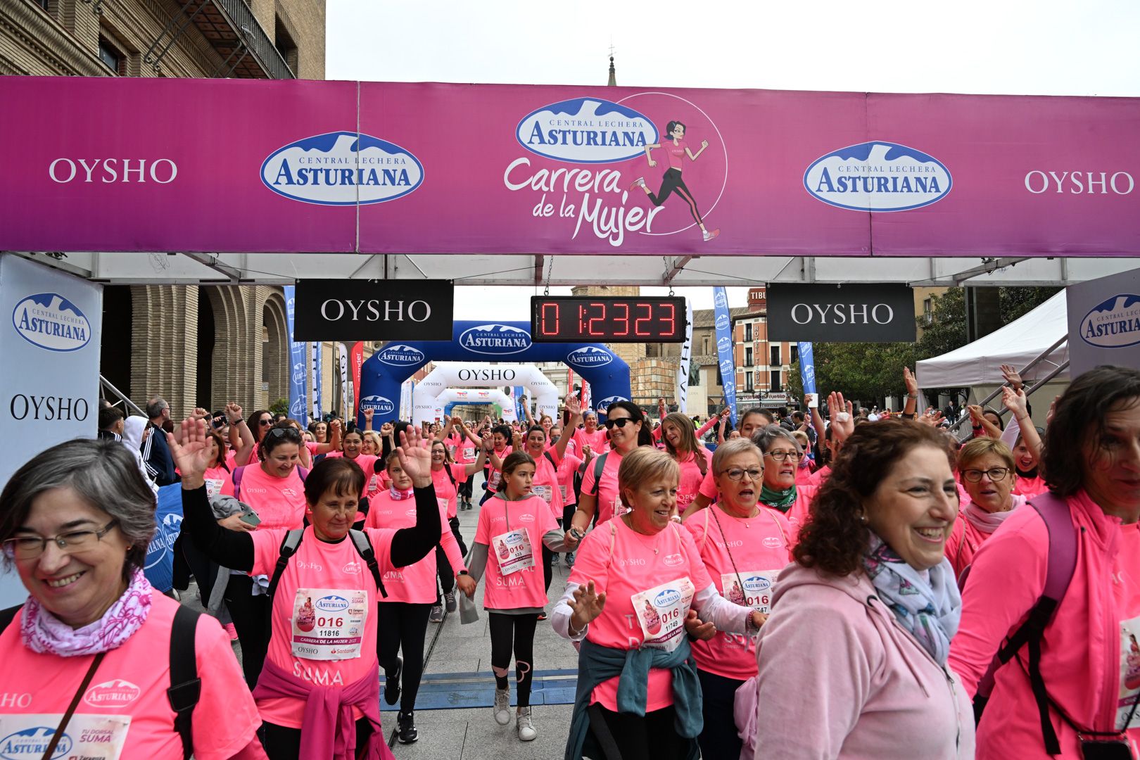 Todas las fotos de la Carrera de la Mujer de Zaragoza 2023. 8148