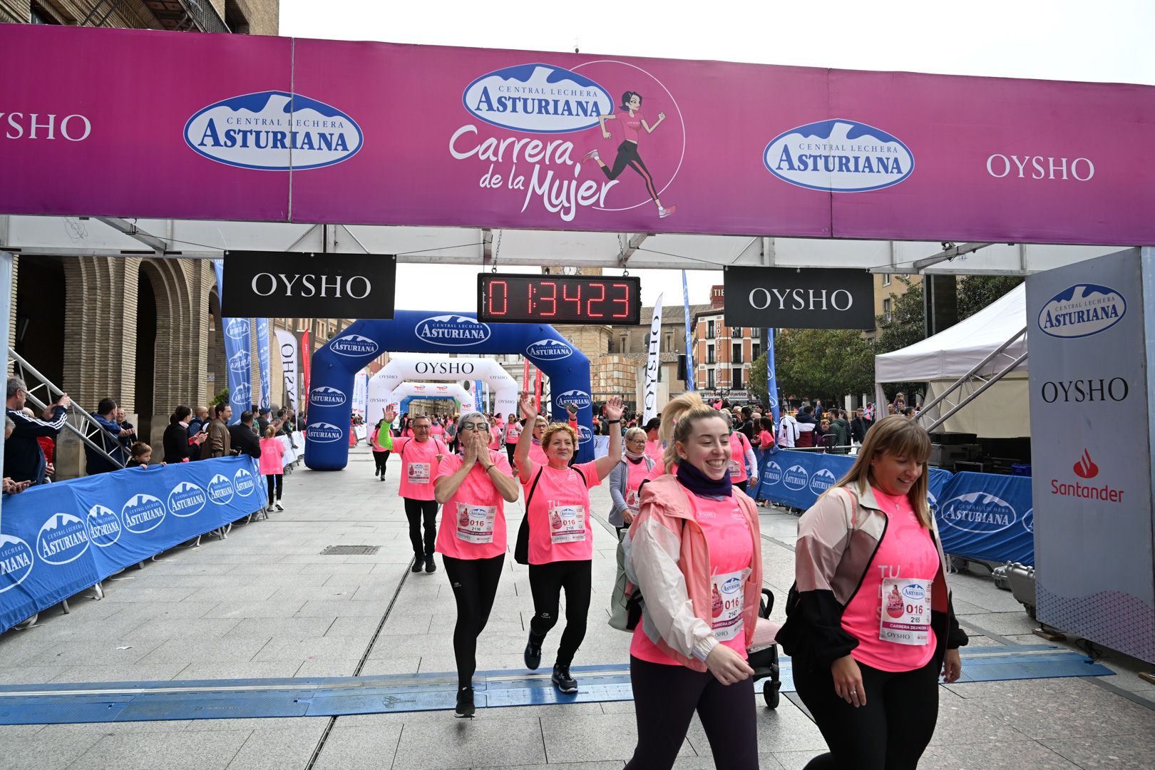 Todas las fotos de la Carrera de la Mujer de Zaragoza 2023. 9010