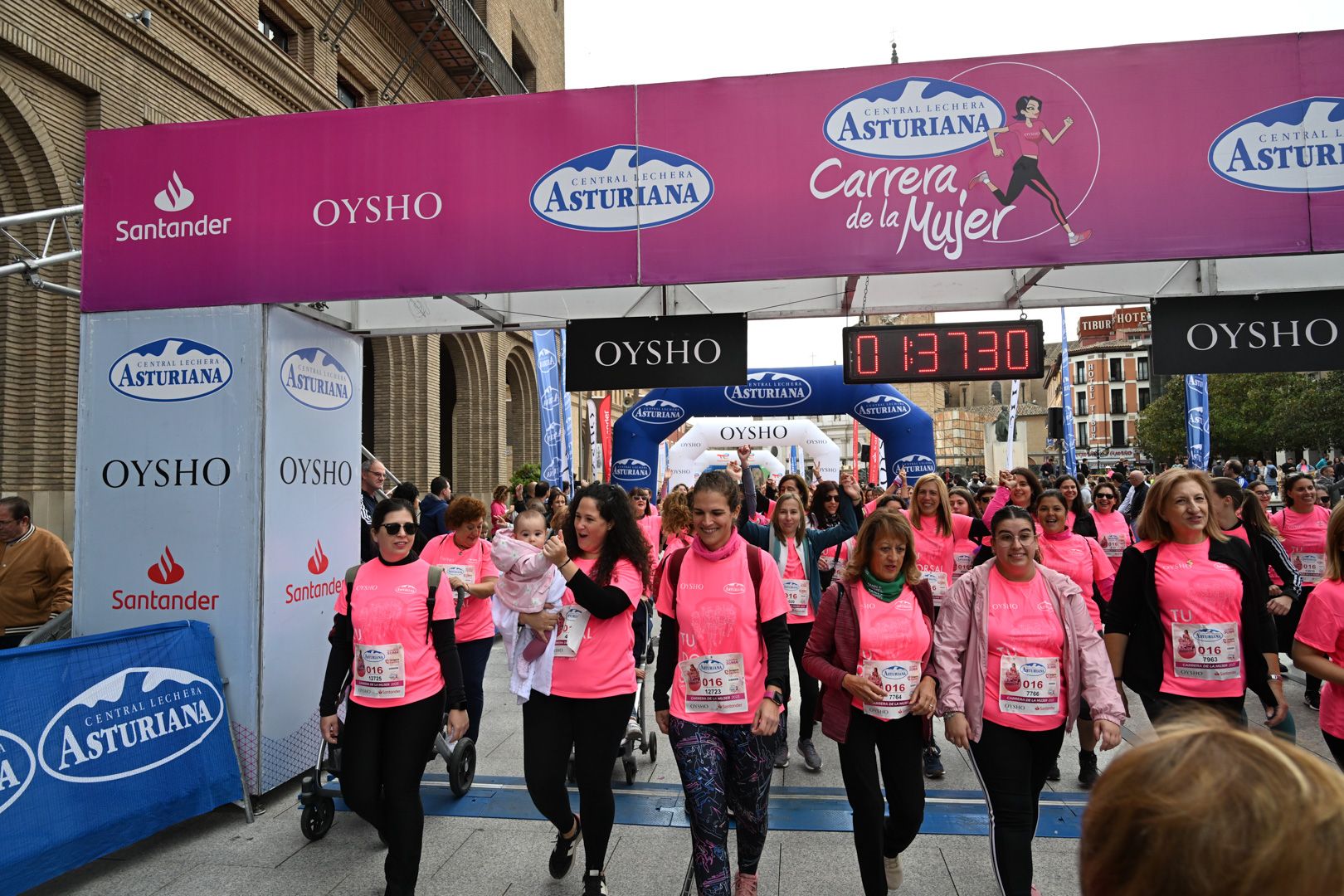 Todas las fotos de la Carrera de la Mujer de Zaragoza 2023. 9257