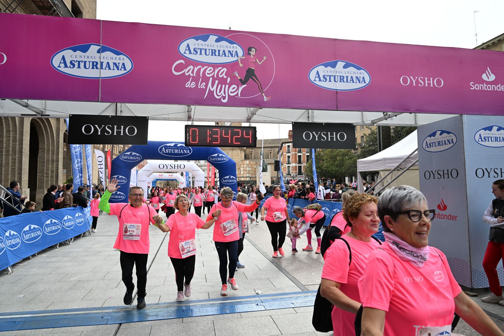 Todas las fotos de la Carrera de la Mujer de Zaragoza 2023. 9013