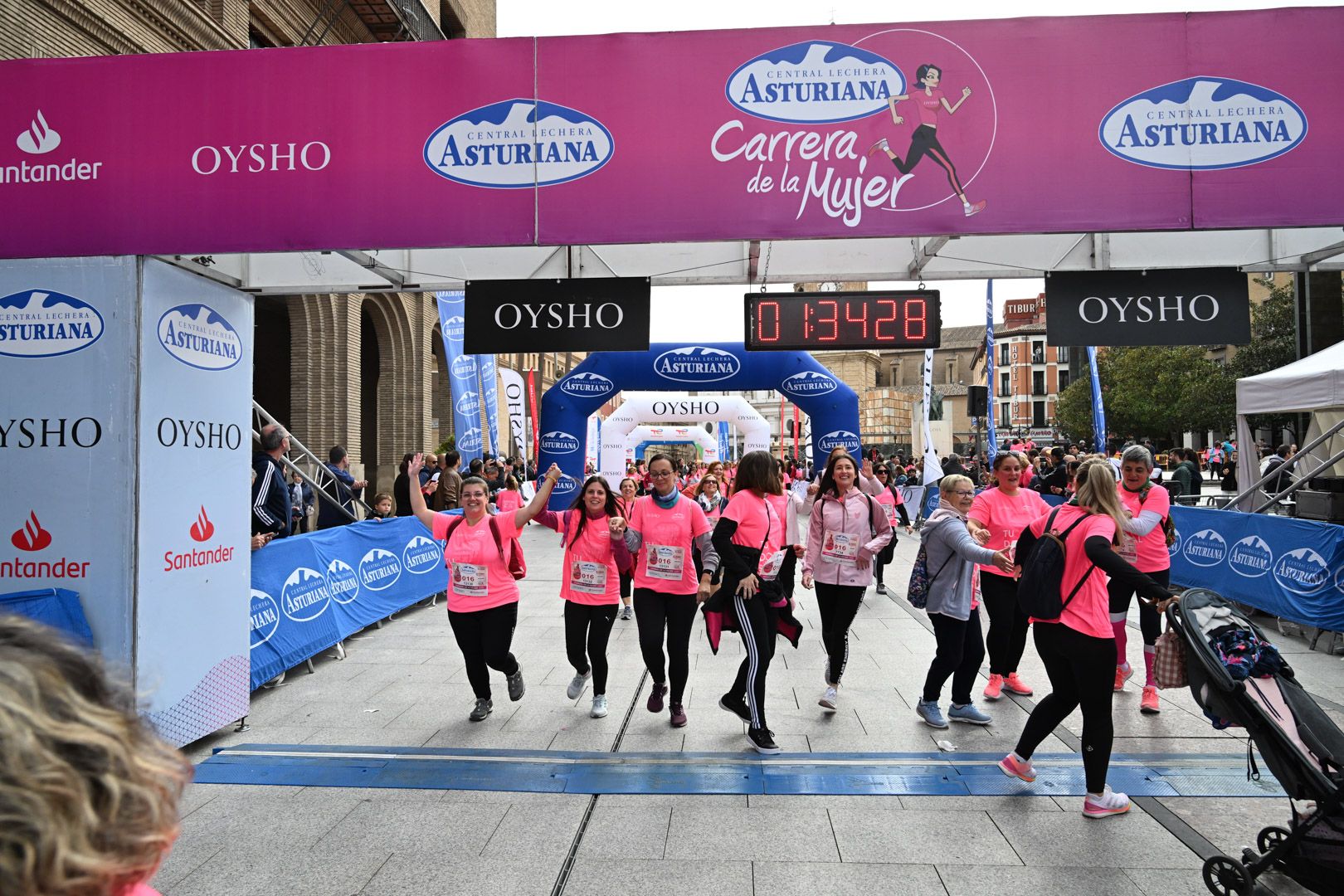 Todas las fotos de la Carrera de la Mujer de Zaragoza 2023. 9014