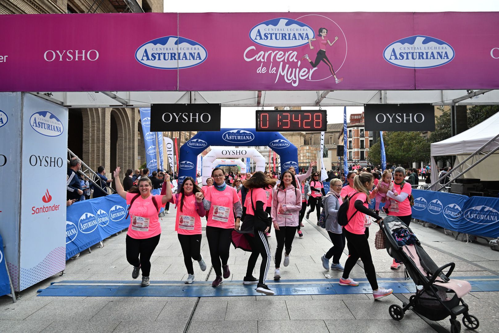 Todas las fotos de la Carrera de la Mujer de Zaragoza 2023. 9015