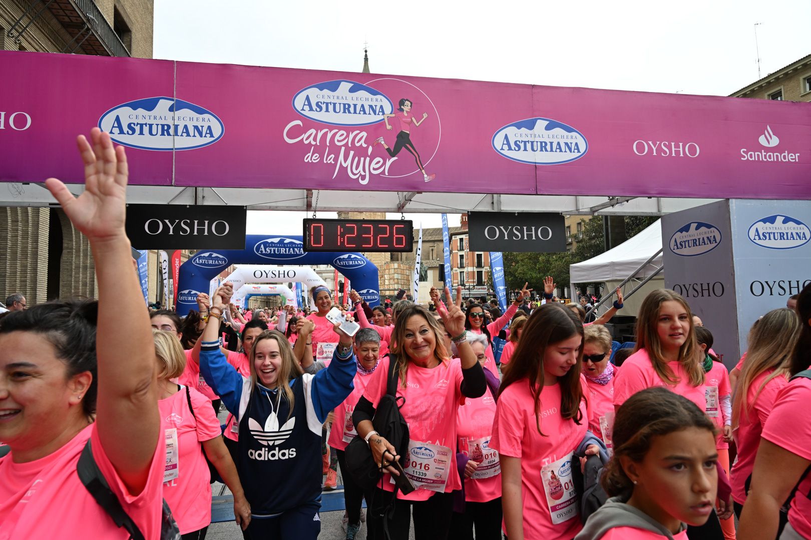 Todas las fotos de la Carrera de la Mujer de Zaragoza 2023. 8155