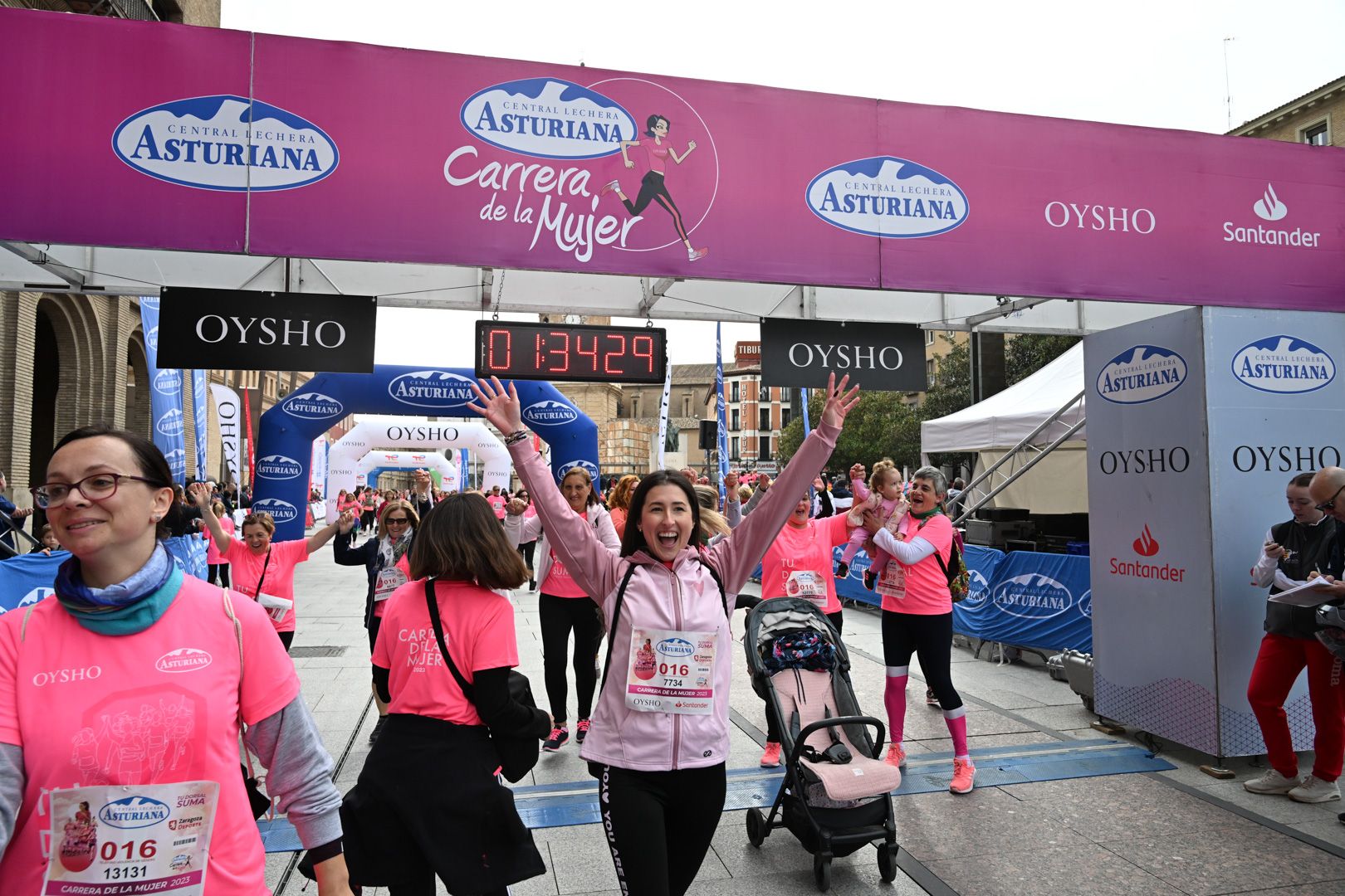 Todas las fotos de la Carrera de la Mujer de Zaragoza 2023. 9017