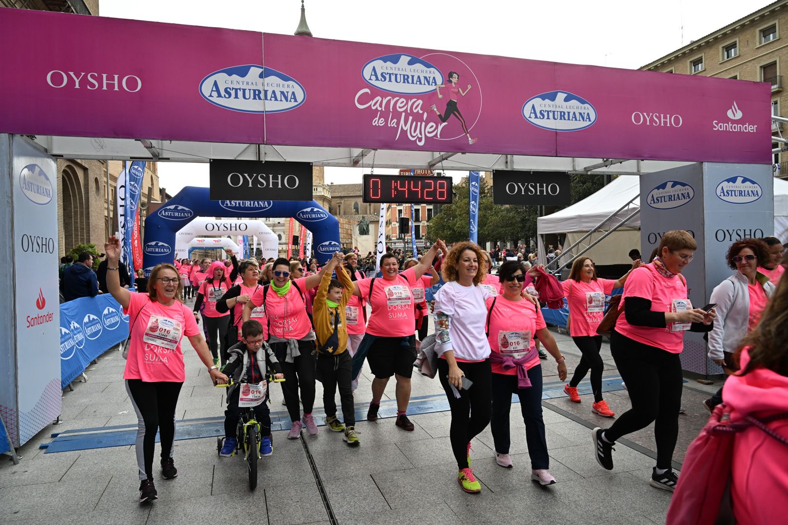 Todas las fotos de la Carrera de la Mujer de Zaragoza 2023. 9744