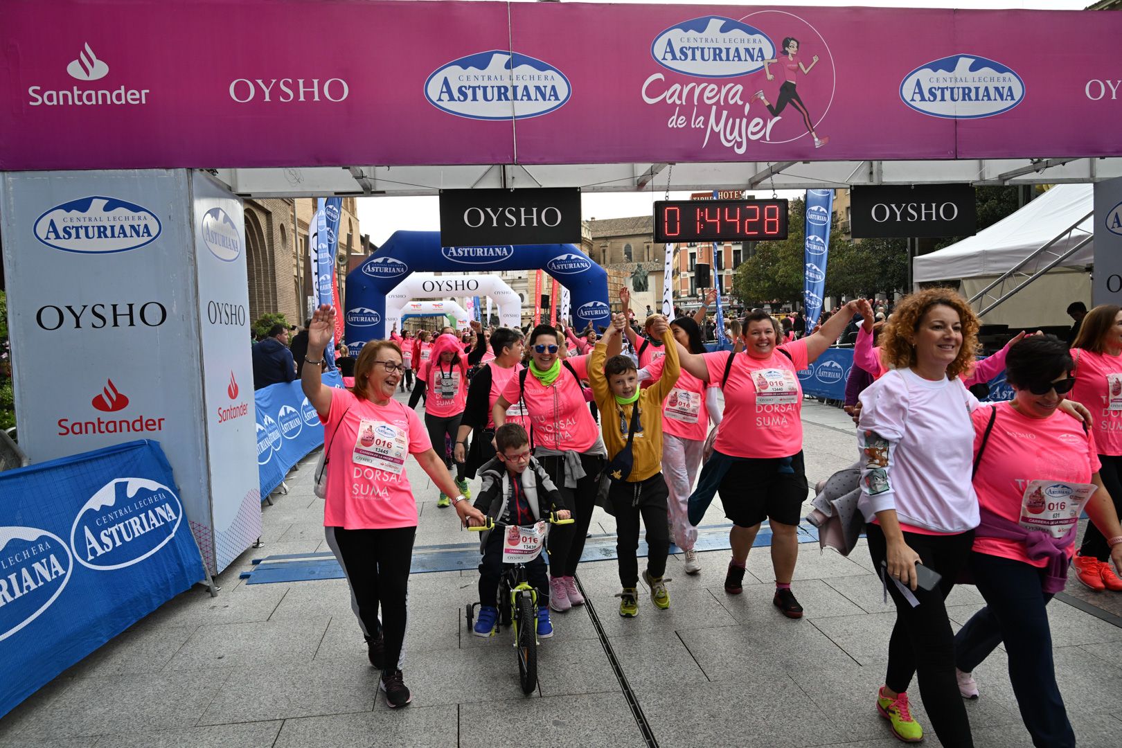 Todas las fotos de la Carrera de la Mujer de Zaragoza 2023. 9746