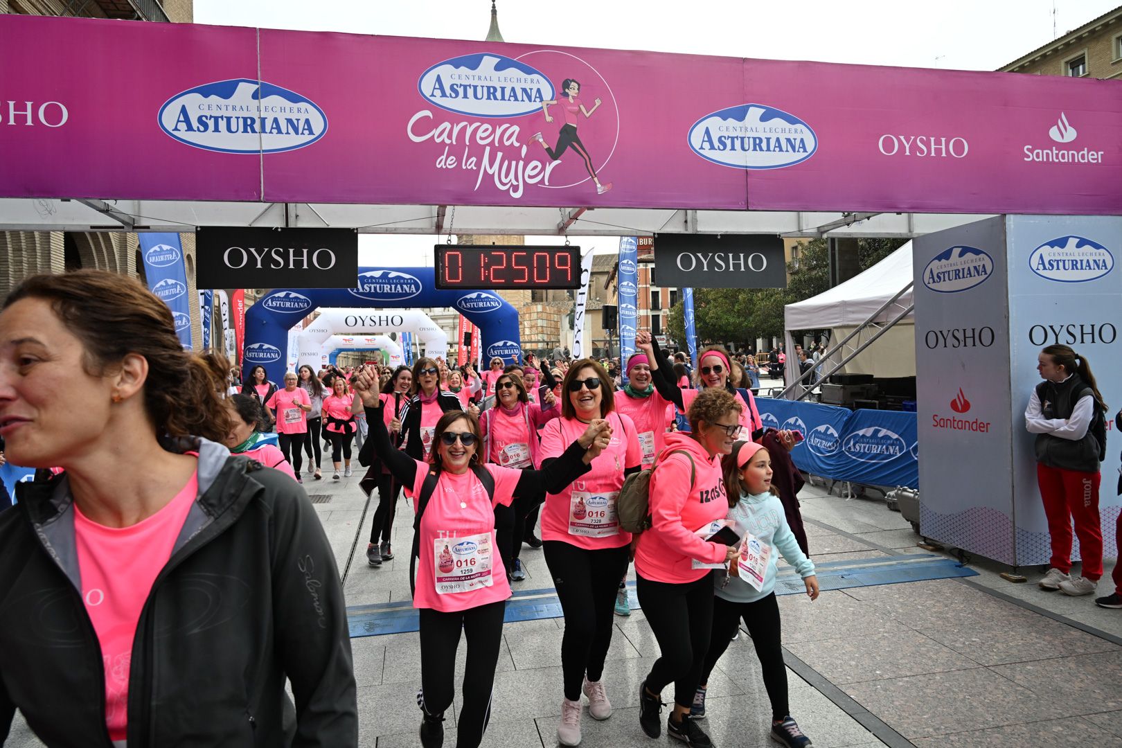 Todas las fotos de la Carrera de la Mujer de Zaragoza 2023. 8292