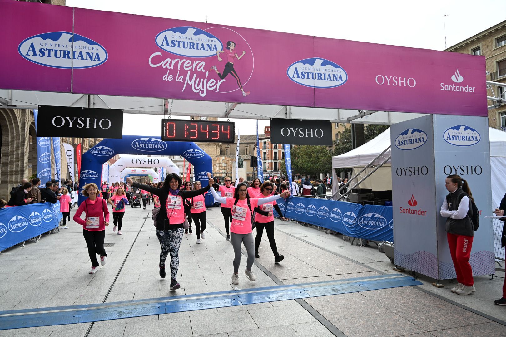 Todas las fotos de la Carrera de la Mujer de Zaragoza 2023. 9022