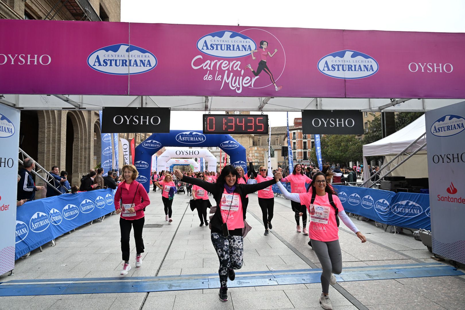Todas las fotos de la Carrera de la Mujer de Zaragoza 2023. 9023