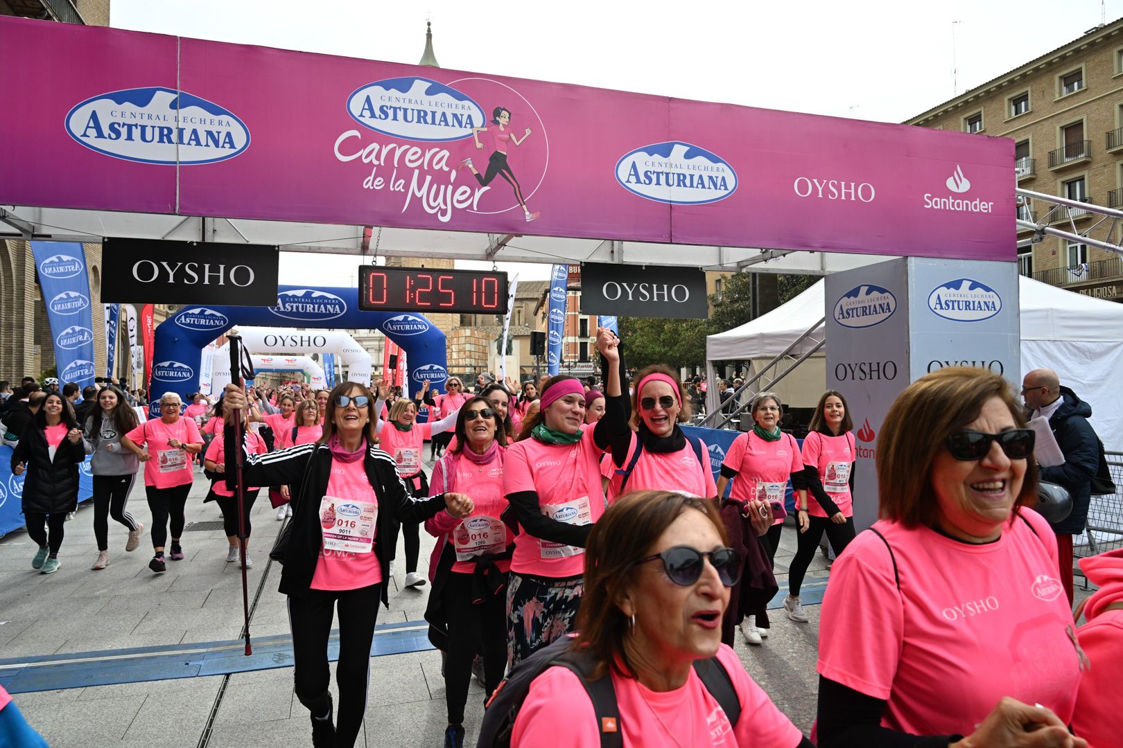 Todas las fotos de la Carrera de la Mujer de Zaragoza 2023. 8295