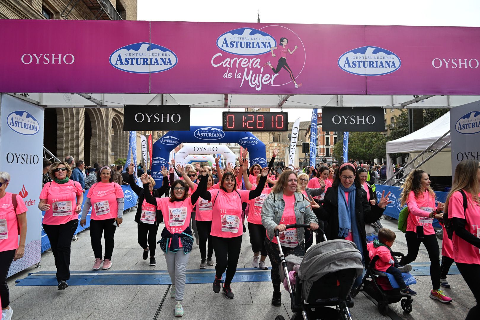 Todas las fotos de la Carrera de la Mujer de Zaragoza 2023. 8542