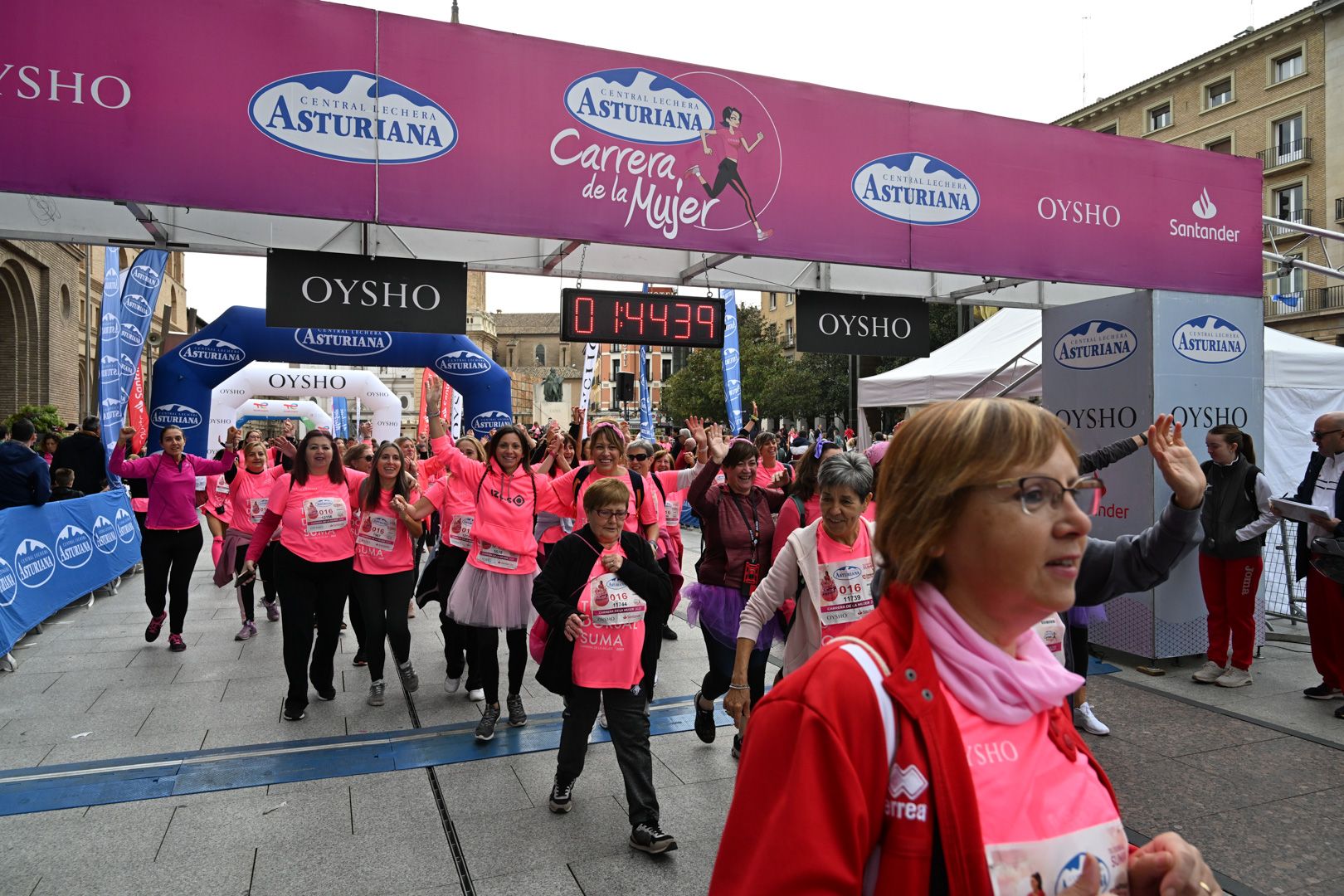 Todas las fotos de la Carrera de la Mujer de Zaragoza 2023. 9753