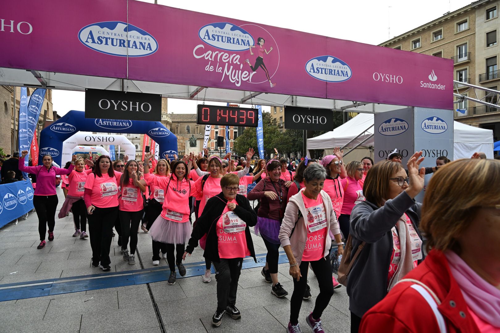 Todas las fotos de la Carrera de la Mujer de Zaragoza 2023. 9754