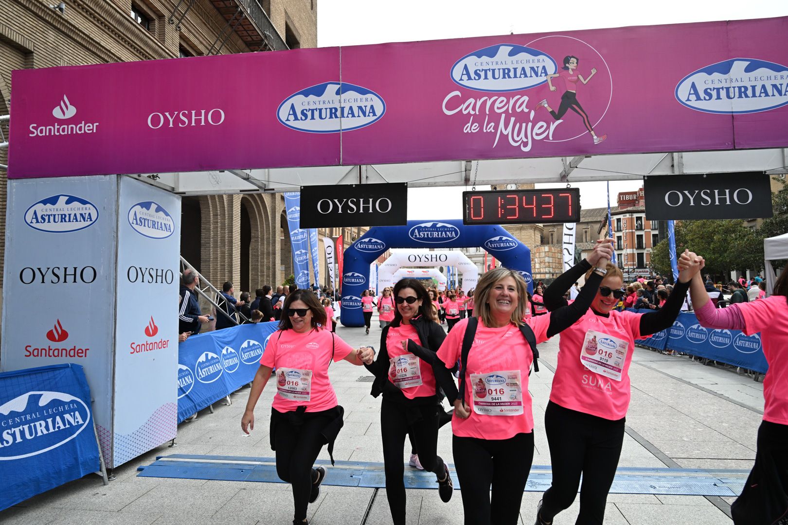 Todas las fotos de la Carrera de la Mujer de Zaragoza 2023. 9028