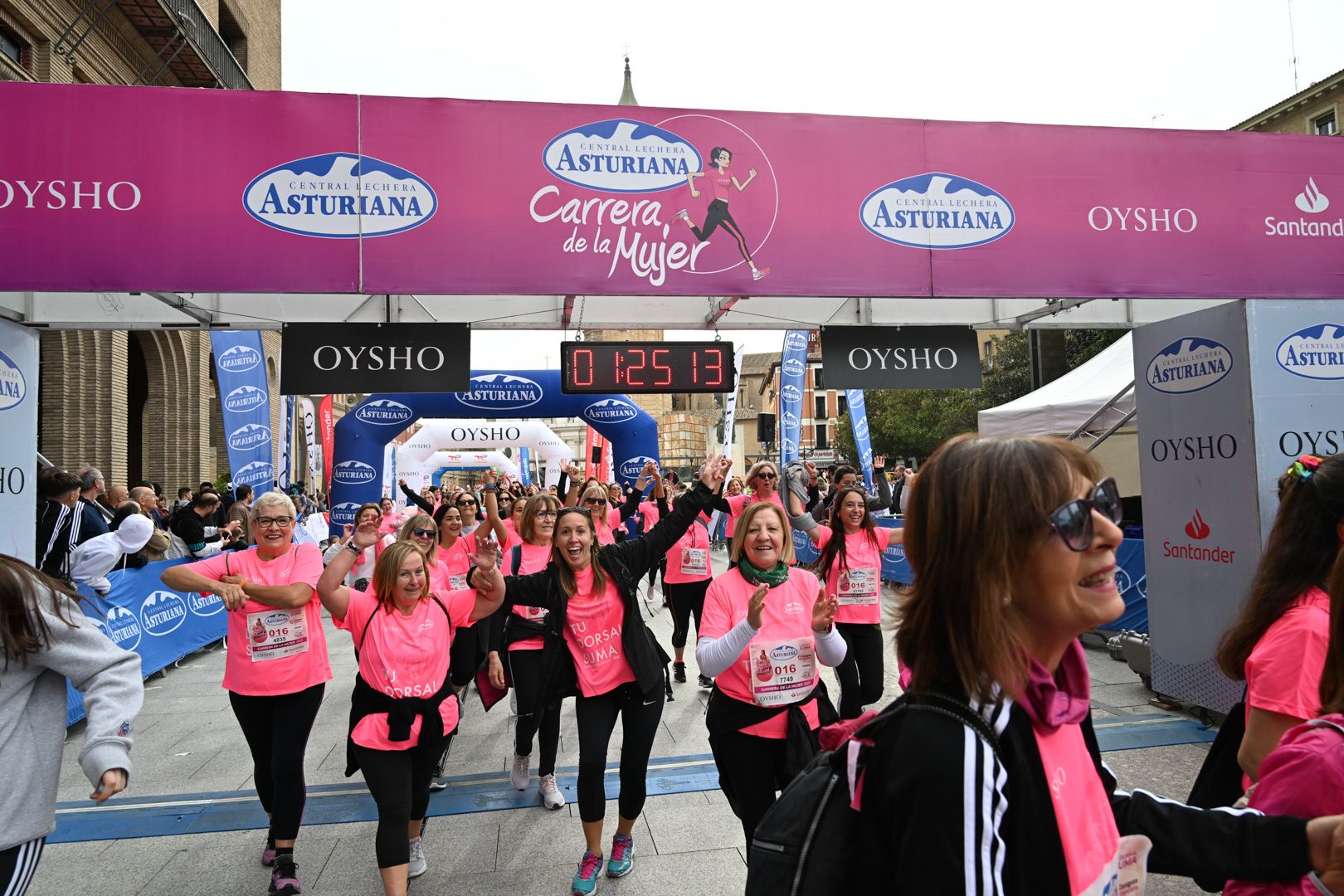 Todas las fotos de la Carrera de la Mujer de Zaragoza 2023. 8301