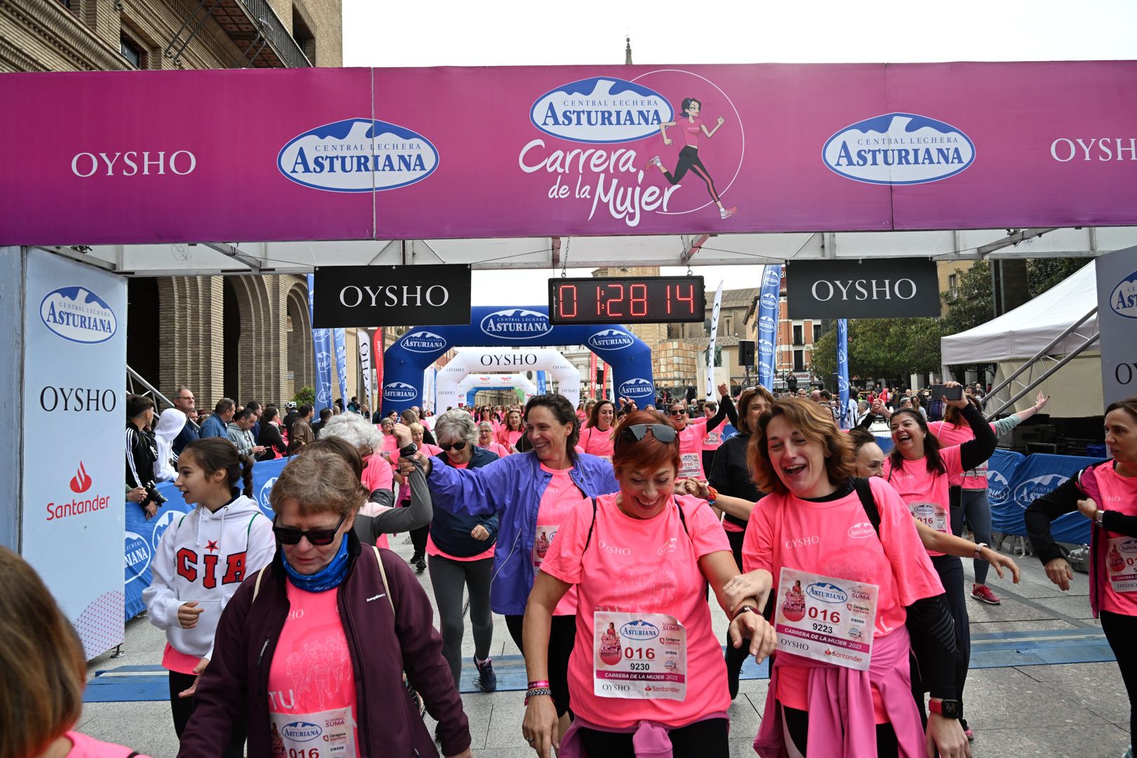 Todas las fotos de la Carrera de la Mujer de Zaragoza 2023. 8548