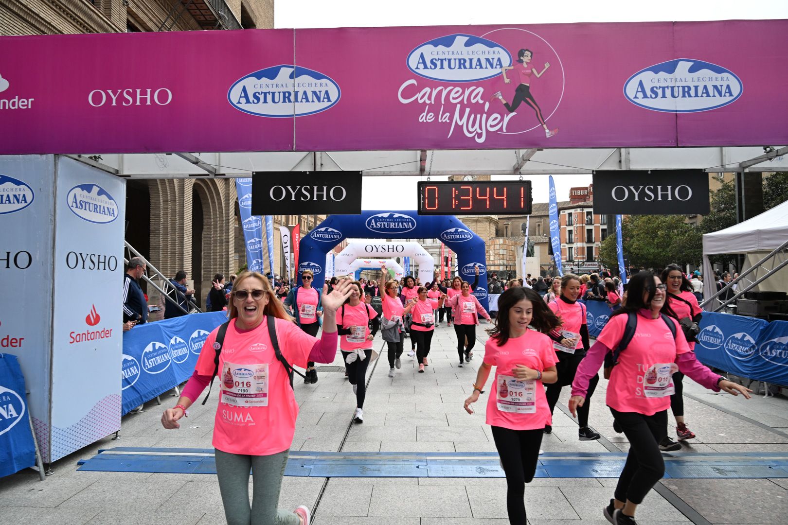 Todas las fotos de la Carrera de la Mujer de Zaragoza 2023. 9033