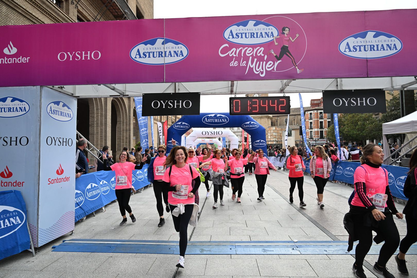 Todas las fotos de la Carrera de la Mujer de Zaragoza 2023. 9034