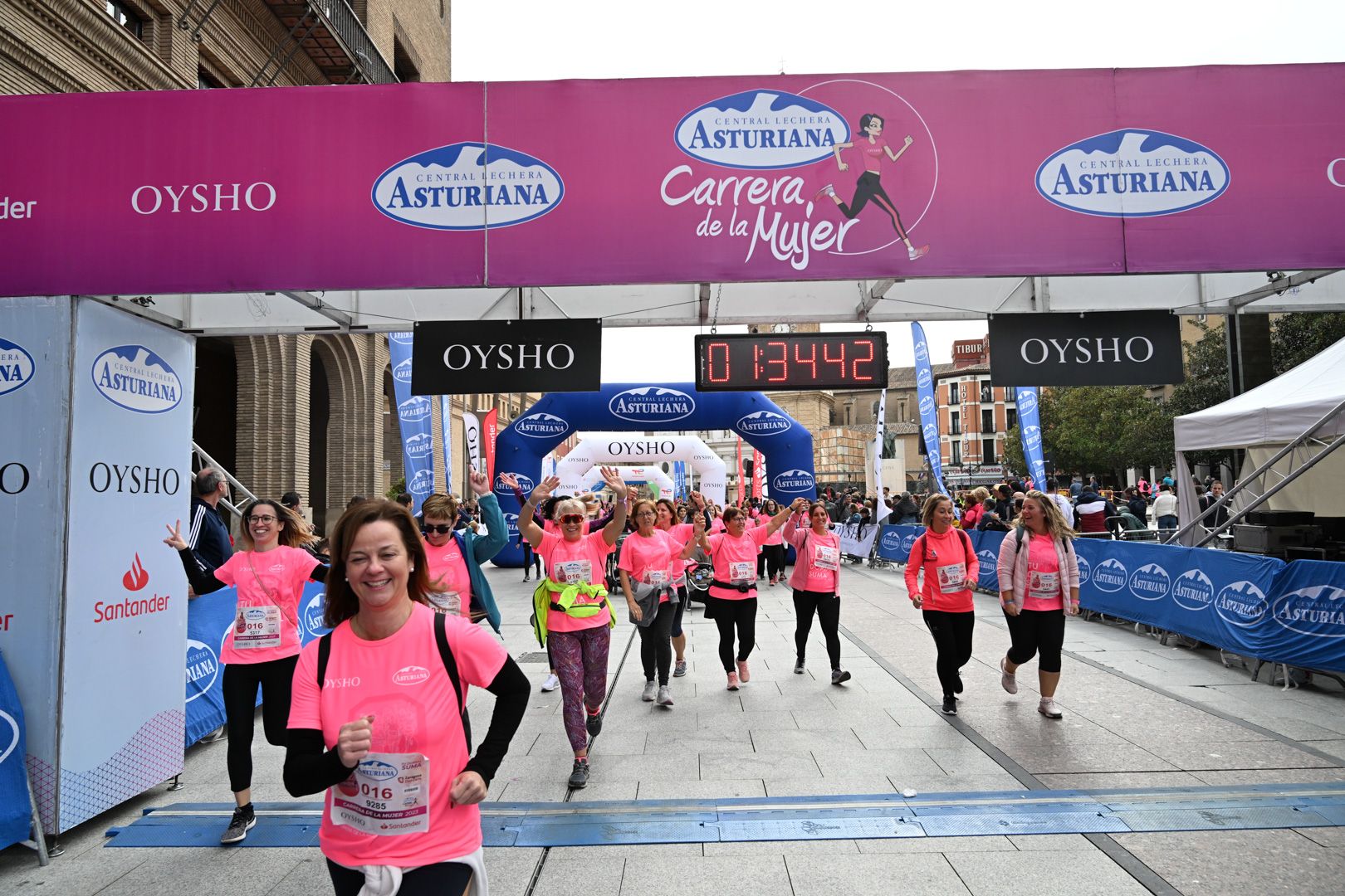 Todas las fotos de la Carrera de la Mujer de Zaragoza 2023. 9035
