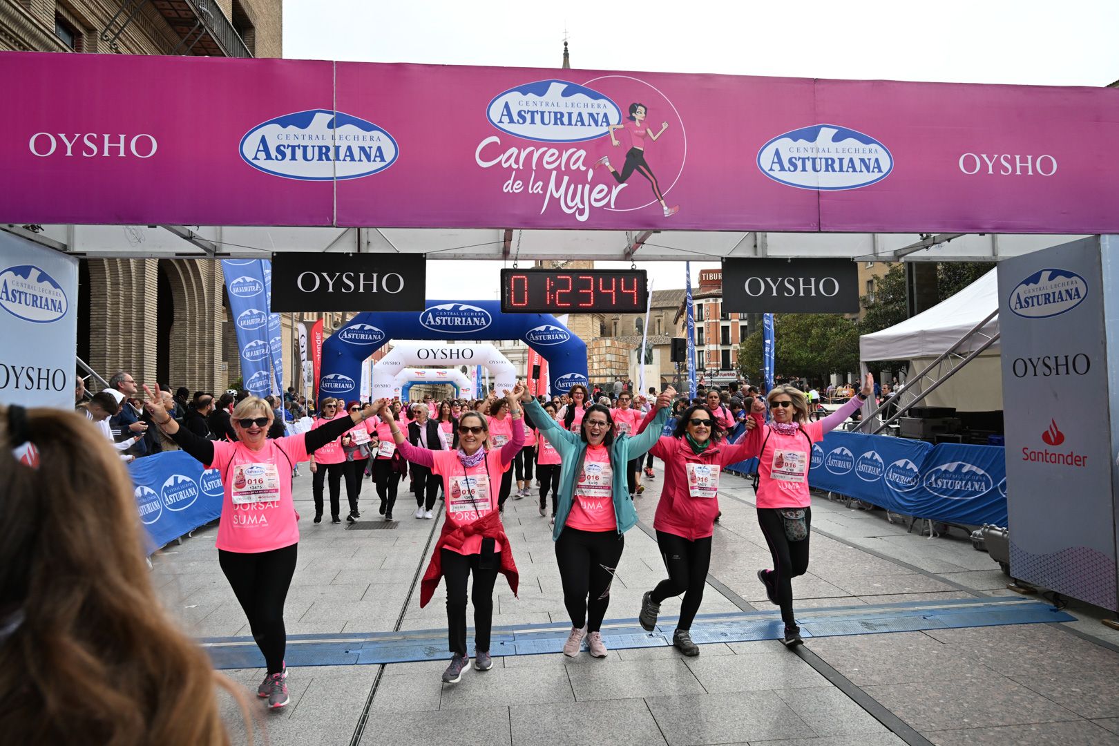 Todas las fotos de la Carrera de la Mujer de Zaragoza 2023. 8175