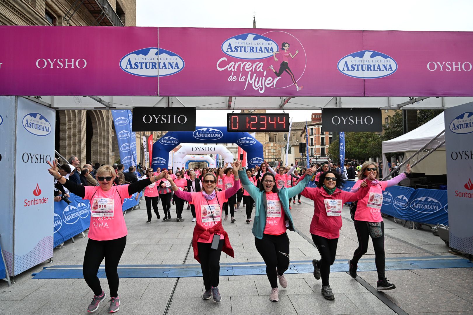 Todas las fotos de la Carrera de la Mujer de Zaragoza 2023. 8176