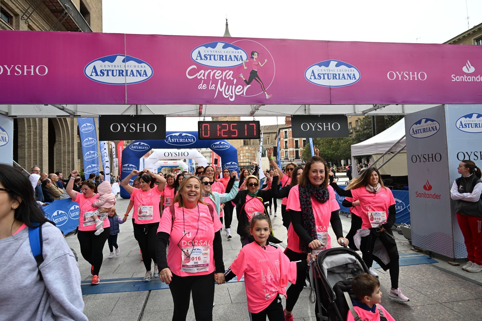Todas las fotos de la Carrera de la Mujer de Zaragoza 2023. 8309