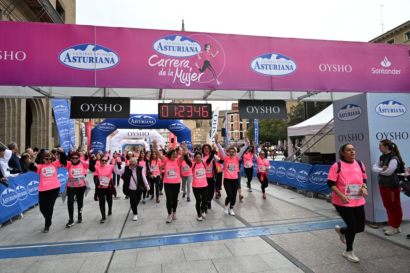 Todas las fotos de la Carrera de la Mujer de Zaragoza 2023. 8177