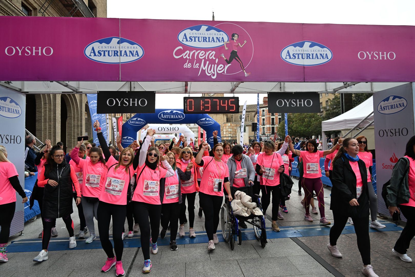 Todas las fotos de la Carrera de la Mujer de Zaragoza 2023. 9284