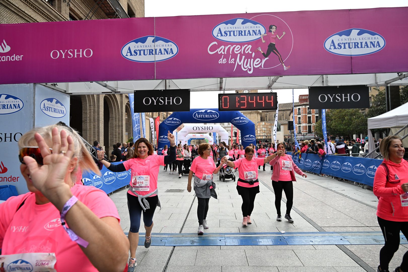 Todas las fotos de la Carrera de la Mujer de Zaragoza 2023. 9039